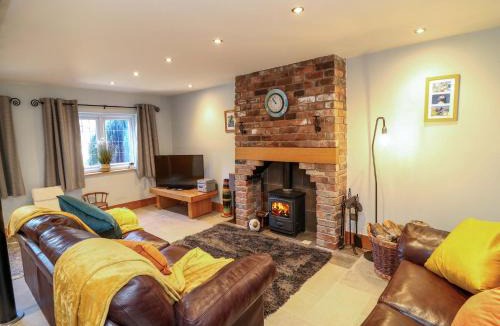 Langold House | 6 Brook Court