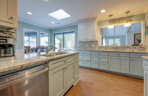 Heritage Woods House | 6 Cannon Row: Pet Friendly Home, Free Bikes, Private Pool, Walk to Beach