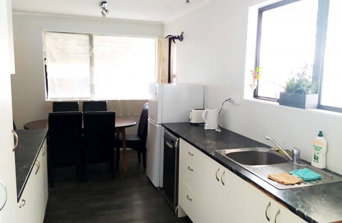 Kawaha Point House | 6 Chapman Place 1 Bedroom Studio