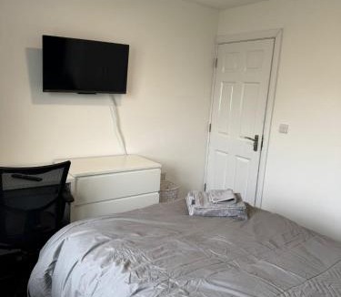 Hemel Hempstead House | 6 Coleridge Crescent