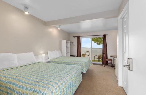 Lake City Hotel | 6 Cozy Combined Family Studios