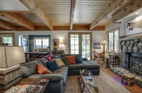 Sunriver House | 6 East Butte Lane