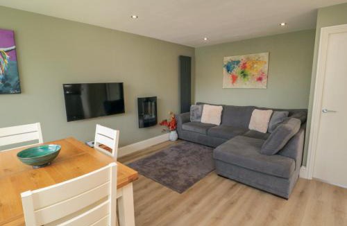 Ampleforth House | 6 Fairfax Close