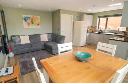 Ampleforth House | 6 Fairfax Close