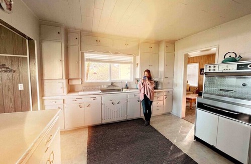 Neah Bay House | 6 guest · Eddie Bauer`s former Beachfront Cottage