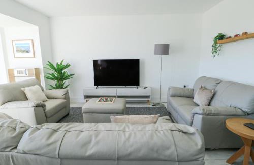 Llanfaelog House | 6 Gwel Yr Wyddfa