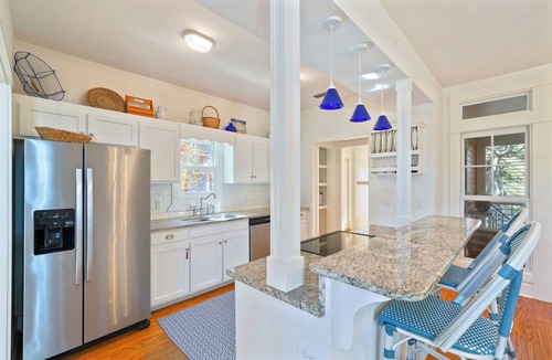 Seaside House | 6 Houses to Beach in Seaside, FL, Amazing Outdoor Spaces! + 2 Adult Bikes!