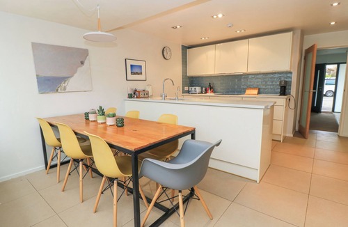 Mudeford Cottage | 6 Inveravon