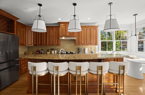 Potomac West House | 6 King Beds <> A Palatial Suite Xcape