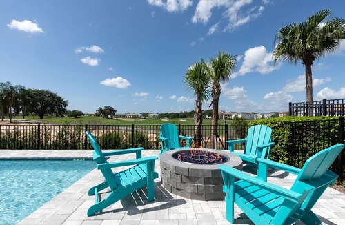 Bay Lake House | 6 King Suites/First Class/For The More Discerning/Multiple Themed Rooms/Pool Spa