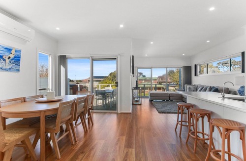 Goolwa House | 6 Kingdon Place, Goolwa