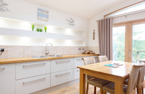 Dobwalls Cottage | 6 Lake View