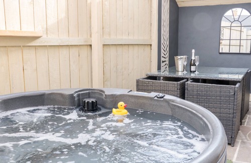 Gargrave Cottage | 6 Lock View