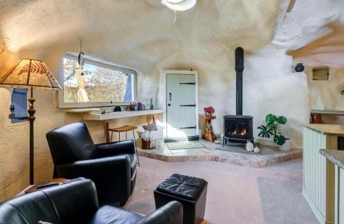 Sandgate House | < 6 Mi to Arlington: 'Whimsical Stone Abode!'