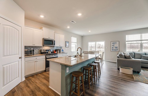 Millville House | 6 Mi to Bethany Beach: Family Home w/Pool Access!