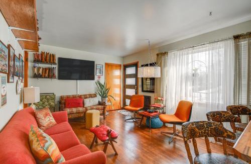 Donelson Hills House | 6 Mi to Downtown: 70s-Themed Home in Nashville!