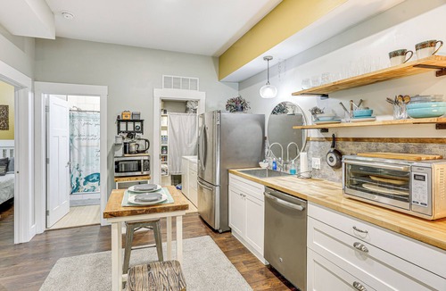 Chattanooga Apartment | 6 Mi to Downtown: Apartment in Chattanooga!