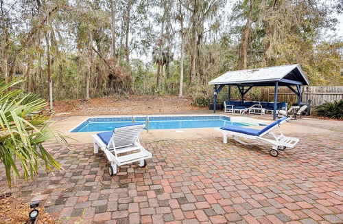 Dock Junction House | 6 Mi to Dtwn Brunswick: Home w/Pool & Fire Pit!