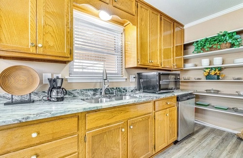 Little Rock Cottage | 6 Mi to Dtwn: Charming Home in Little Rock