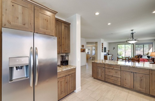 Pinnacle Reserve One House | 6 Mi to Pinnacle Peak Park: BBQ-Ready Home w/Yard