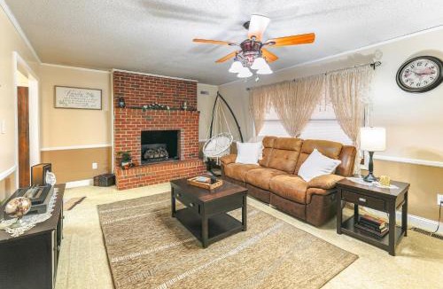 Allen House | 6 Mi to Salisbury Forest-View Sanctuary!