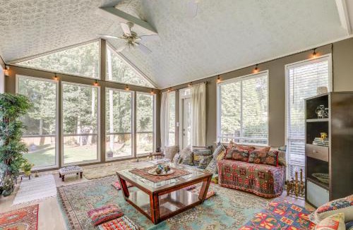 Snellville House | 6 Mi to Stone Mountain Park Home with Deck!