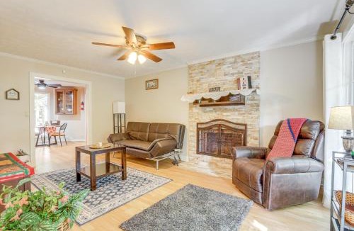 Snellville House | 6 Mi to Stone Mountain Park Home with Deck!