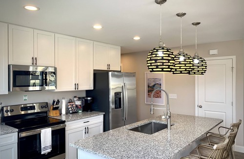 Skyland House | 6 min to Biltmore Estate, 10 min to downtown.