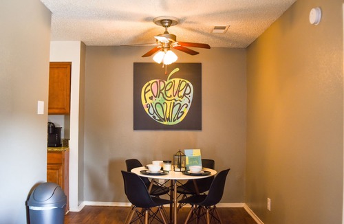 North Arlington Apartment | 6 Mins Away Cowboy/Ranger Stadium Arlington 1bd
