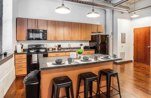 Rochester Apartment | 🌆⁶ NY Style Centric Loft with King Bed by Park ave