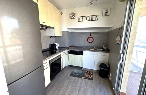 Argeles Plage Apartment | 6-person apartment with terrace and private parking
