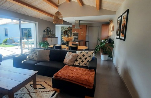Les Conches House | 6-person family home between forest and beach