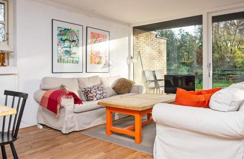 Skødshoved Strand House | 6 person holiday home in Knebel