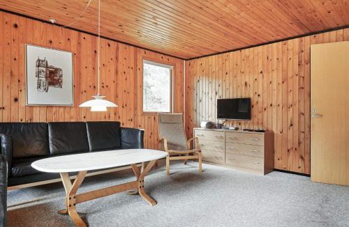 Pedersker House | 6 person holiday home in Aakirkeby