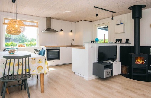 Pøt Strandby House | 6 person holiday home in Juelsminde