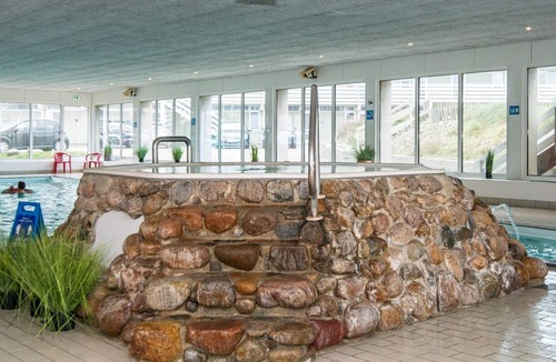 Sondervig Apartment | 6 person holiday home on a holiday park in Ringkøbing