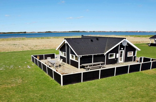 Egense House | 6 person holiday home in Storvorde-By Traum