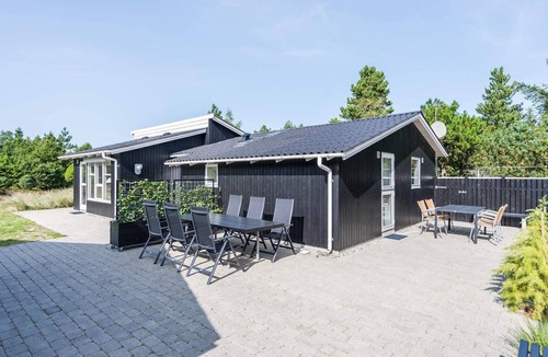 Ho House | 6 person holiday home in Blåvand