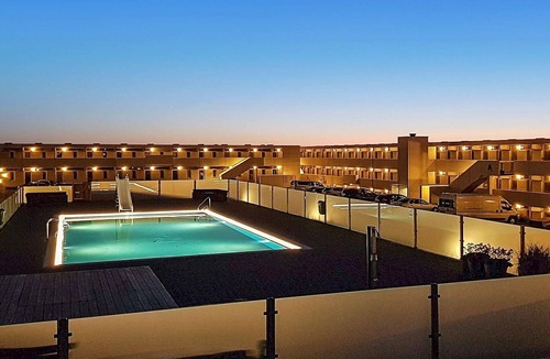 Blokhus Apartment | 6 person holiday home on a holiday park in Blokhus
