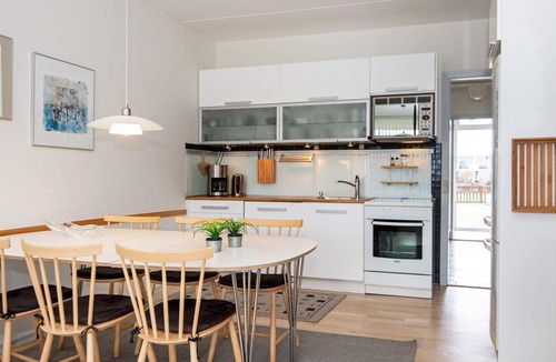 Bønnerup Strand Apartment | 6 person holiday home in Glesborg
