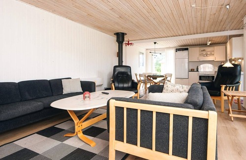 Oster Hurup House | 6 person holiday home in Hadsund