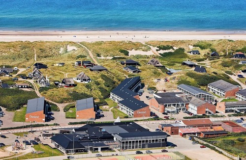Sondervig Apartment | 6 person holiday home on a holiday park in Ringkøbing