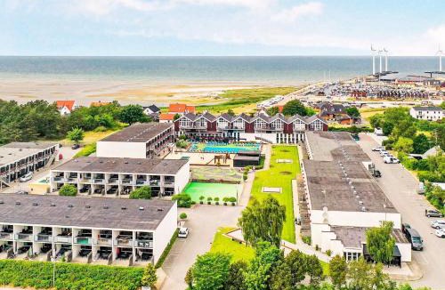 Bønnerup Strand Apartment | 6 person holiday home Glesborg