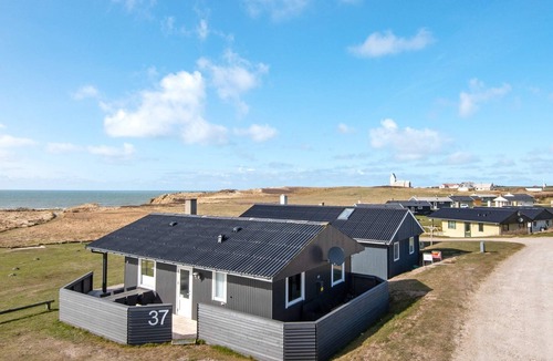 Trans House | 6 person holiday home in Lemvig