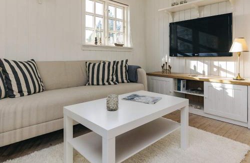 Blokhus House | 6 person holiday home in Blokhus
