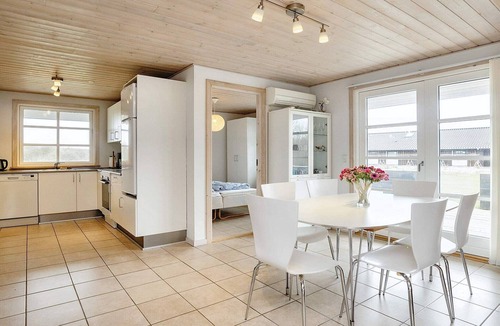 Tranum House | 6 person holiday home in Brovst-By Traum