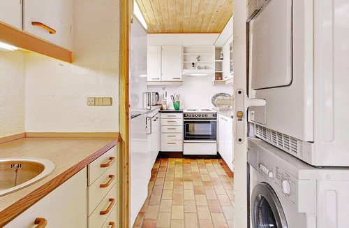 Hvalpsund House | 6 person holiday home in Farsø