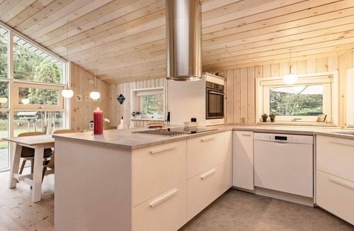 Hals House | 6 person holiday home in Hals