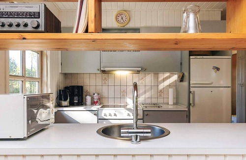 Hou House | 6 person holiday home in Hals