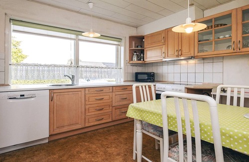 Hou House | 6 person holiday home in Hals